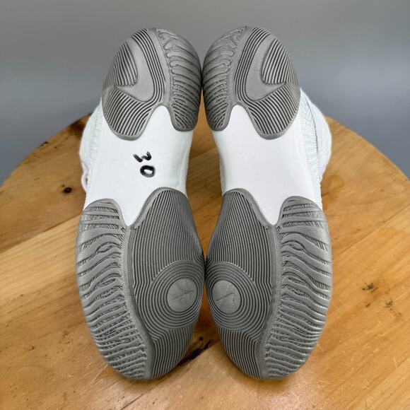 Nike Tawa Mens Size 7.5 White Metallic Silver Flyknit Wrestling Shoes CI2952-100 - Picture 7 of 8